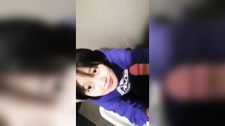 đang đi chơi người yêu thèm ra