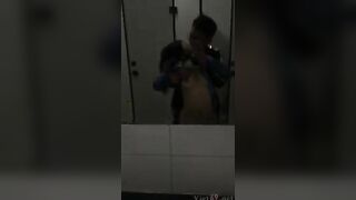 Trend mới , vừa chịch vừa selfie