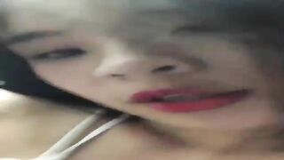 “Tét mông em mạnh lên”
