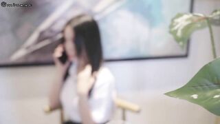 Em thư ký vì chạy KPI phải quan hệ tình dục với khách để được ký hợp đồng