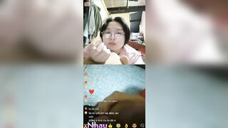Gái xinh thủ dâm cực phê 3