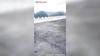 đang làm bài tập mà thằng bạn cứ dí con cu vào mồm đòi được bú