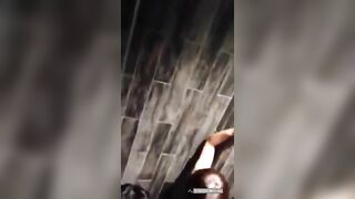cặp đôi địt nhau trong nhà vệ sinh của cửa hàng bị chị chủ quay video lại
