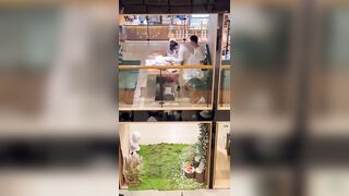 Đang học mà thằng bạn cứ móc