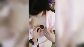 Được anh bâc sĩ khám cho cái lồn và cặp vú to