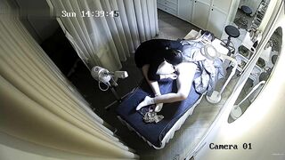 Hack cam Spa : Em gái đi triệt lông lồn