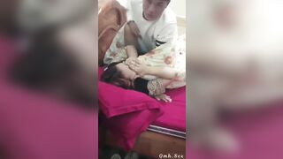 [Leak] Dẫn hẳn con bạn học chung lớp về phòng địt rồi mặc nhiên để thằng bạn quay.