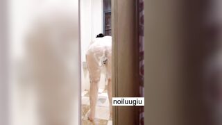 có nên chạy vào đút gậy 15cm vào luôn k ae
