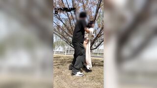 Chỉ có thể là Trung Quốc, lén đụ nhau giữa đường