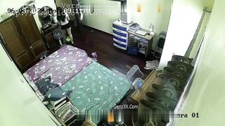 Bố Dượng Gắn Camera Quay Lén Phòng Con Gái Mới Lớn 3