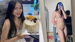 Bé Nhi Sinh Viên Khoa Luật Sinh Nhật Tuổi 19 Đầy Sung Sướngg