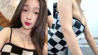 Girl Xinh Múp Địt Rên To Vãi Vang Cả Phòngg