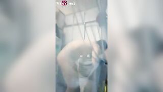 Đêm nào em cũng đòi xuất tinh vào miệng xong mới chịu đi ngủ
