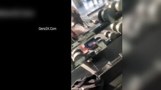 Phang Em Gái Học Sinh Dáng Nuột Trong Phòng Gym Lúc Vắng Ngườii