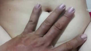 Chị Đồng Nghiệp Núm Vú Tụt Vào Trong Và Cái Lồn Múp Rụp