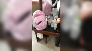 Đi đón con tranh thủ gặp người yêu chút