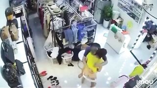 Thanh Niên Hiếp Dâm Chủ Shop Quần Áo Tại Vĩnh Phúc
