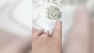 Em thủ trong nhà tắm khi bố mẹ vắng nhà