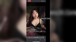 Em Gái 2ka8 Thua Kèo Game Phải Show Cho Thằng Bạn Coi