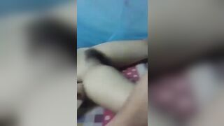 3 thg sức vật hiếp dâm bạn thân còn xuất vào lồn nó