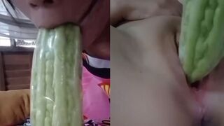 Clip Sex Trần Linh 2ka9 Với Quả Mướp Đắng 30 Cm Ngập Lồn