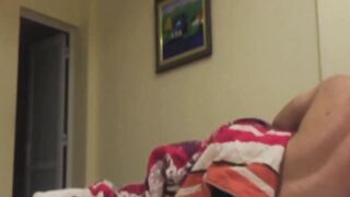 Đang cưỡng hiếp em gái thì bố mẹ vào và cái kết