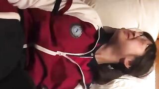 Loli đeo kính bị hiếp p1