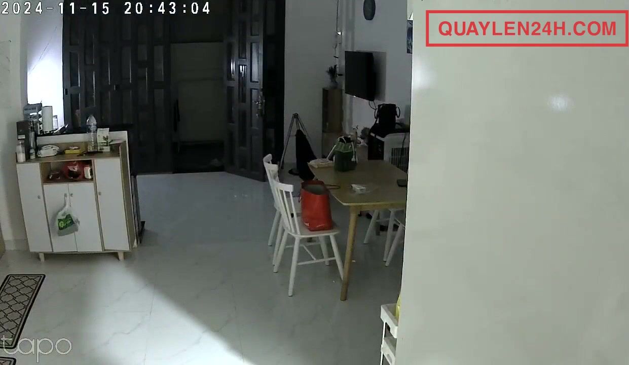 Chị gái thoả thân truoc camera