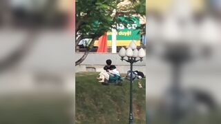 2 em học sinh bắc bling ling public tại công viên