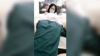 eira gạ chịch anh chủ quán bia cực dâm