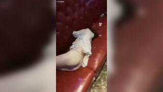 đi karaoke say quá lột hết quần áo ngủ luôn và bị địt
