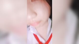 Em học sinh mới đi học về nứng lồn quá thủ dâm chưa kịp thay đồ luôn