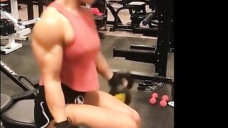 Gái Hàn Quốc Cơ Bắp