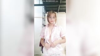 Gia Linh 208 Vú to lồn múp gửi nhầm clip cho thầy giáo