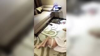 Cưỡng Hiếp - xong kệ mẹ em luôn cho mấy vệ sĩ địt tiếp Ác Vkl