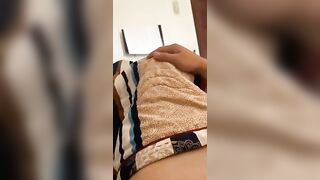 Khi cả Ktx có mình mày là nữ, Bị địt tập thể đến khóc lóc
