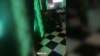 Móc bím xoa vú địt xã đồ em tiếp viên karaoke