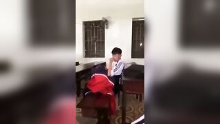 Học sinh THPT bú cu nhau trong lớp