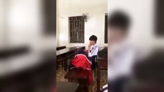 Học sinh THPT bú cu nhau trong lớp