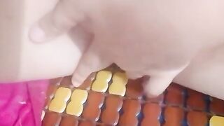 em gái love9 thủ dâm lông lồn non tơ