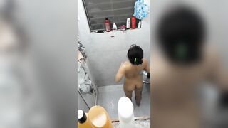 Quay lén tắm 16