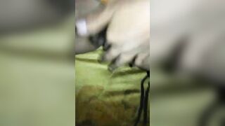 Em nó xoa lon