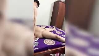 5 anh em thay nhau bú lồn chị máy bay