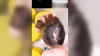 Bắt bạn thân bú cu trong siêu thị xuất luôn vào mặt cực nứng