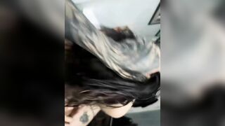Xăm Hình Xong Không Có Tiền Trả Phải Dùng Sex Trả Công Ông Chủ