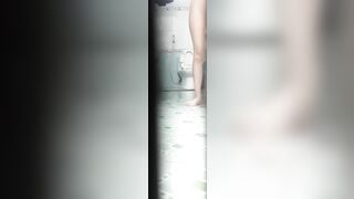 quay lén cô e hàng xóm 2k8 tắm cực múp
