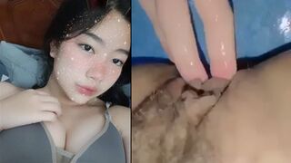 Clip Sex ThuUyên 2ka10 Móc Bím Bắn Tung Toé