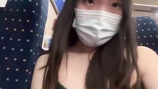 Thủ dâm trên xe khách bị người lạ nhìn thấy