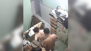 Quay lén: MBBG trốn chồng cùng thằng bồ địt nhau