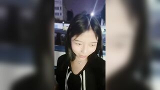Súc vật, Gạ địt không được tát e nó xong chút thuốc để hiếp